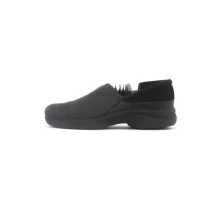 EARTH-SHOES .