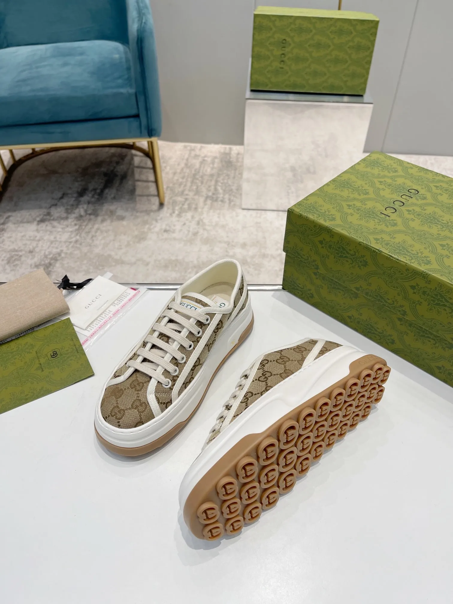 SE1147 GG Sneakers / Size5-11